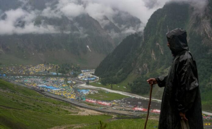 Amarnath Yatra pilgrims at the Baltal route affected by bad weather